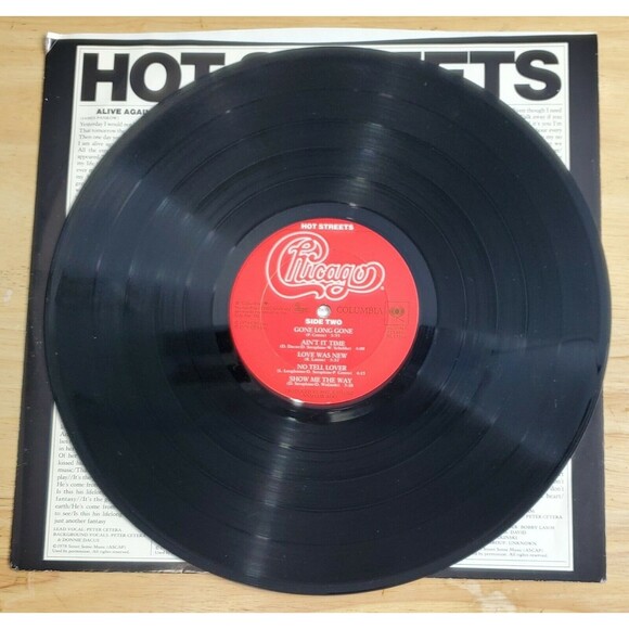Lot of 2 Chicago Records Vinyl LPs Chicago 16 and Hot Streets - Picture 12 of 12